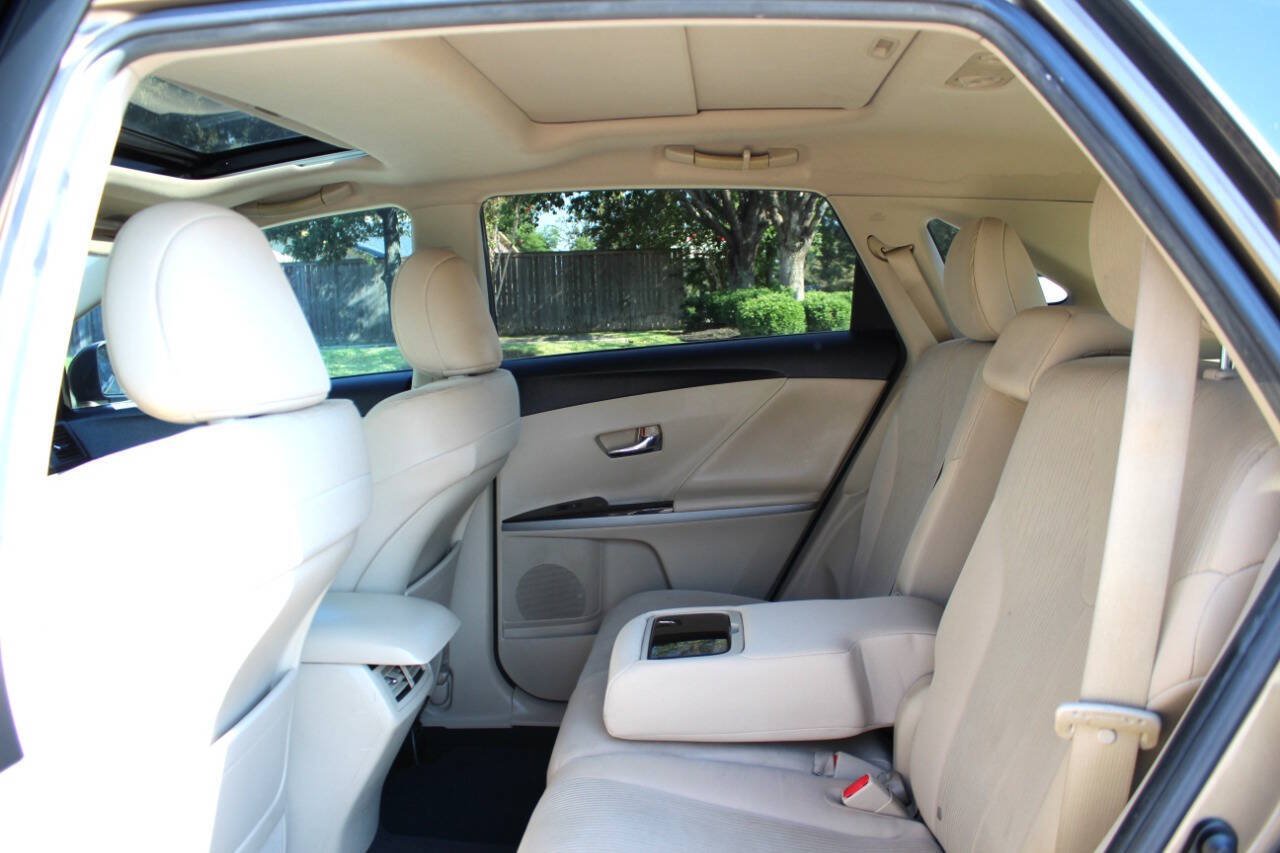 Used 2010 Toyota Venza w/ Security Pkg FWD image 12