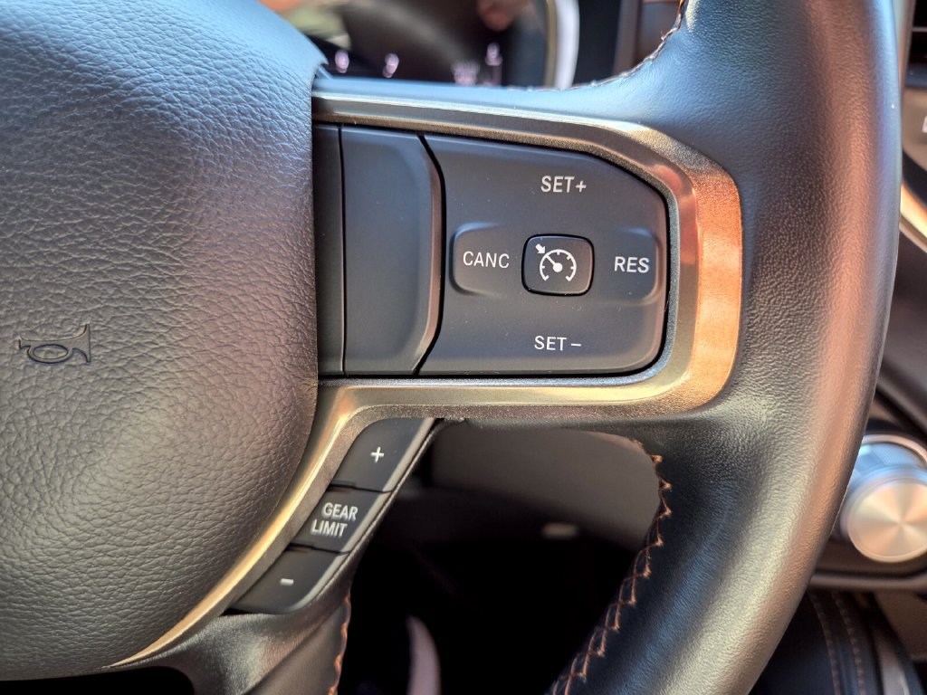 Used 2024 RAM 1500 Limited w/ Body Color Bumper Group AWD/4WD image 32