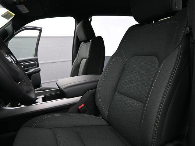 New 2026 RAM 1500 4x4 Crew Cab image 11
