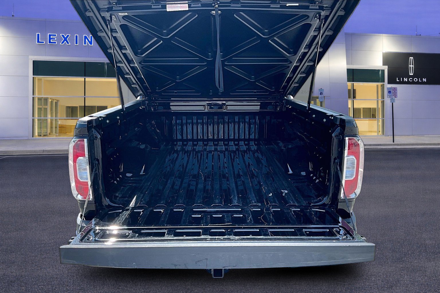 Used 2022 GMC Canyon Elevation Standard RWD image 7