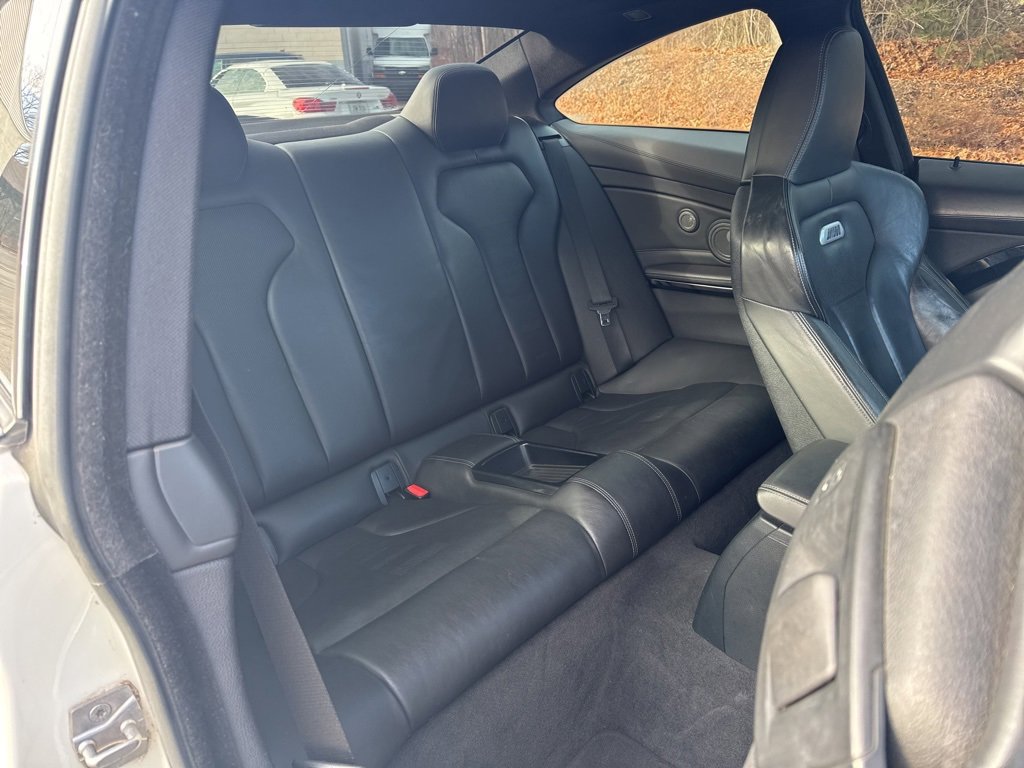 Used 2015 BMW M4 Coupe image 39