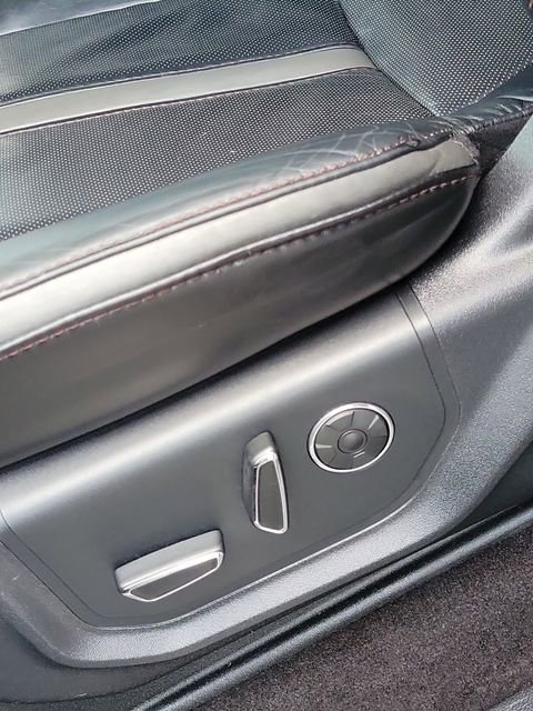 Used 2020 Ford F150 Platinum image 13