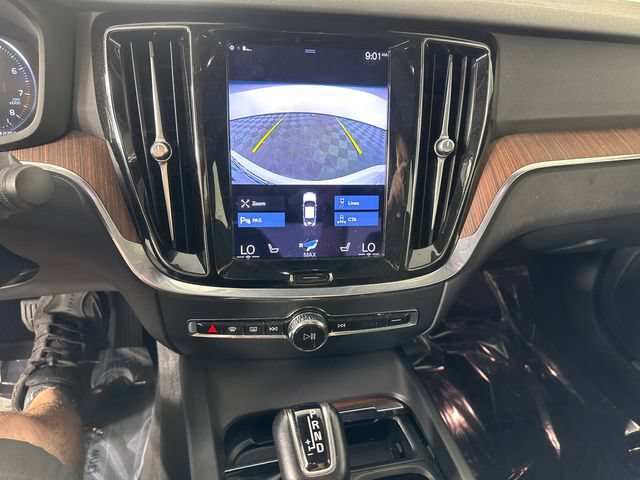 Used 2021 Volvo S60 T6 Momentum AWD/4WD image 30