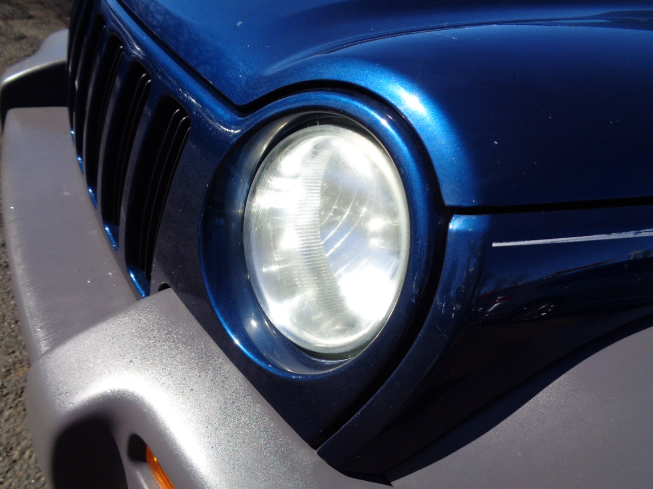 Used 2003 Jeep Liberty Sport RWD image 10