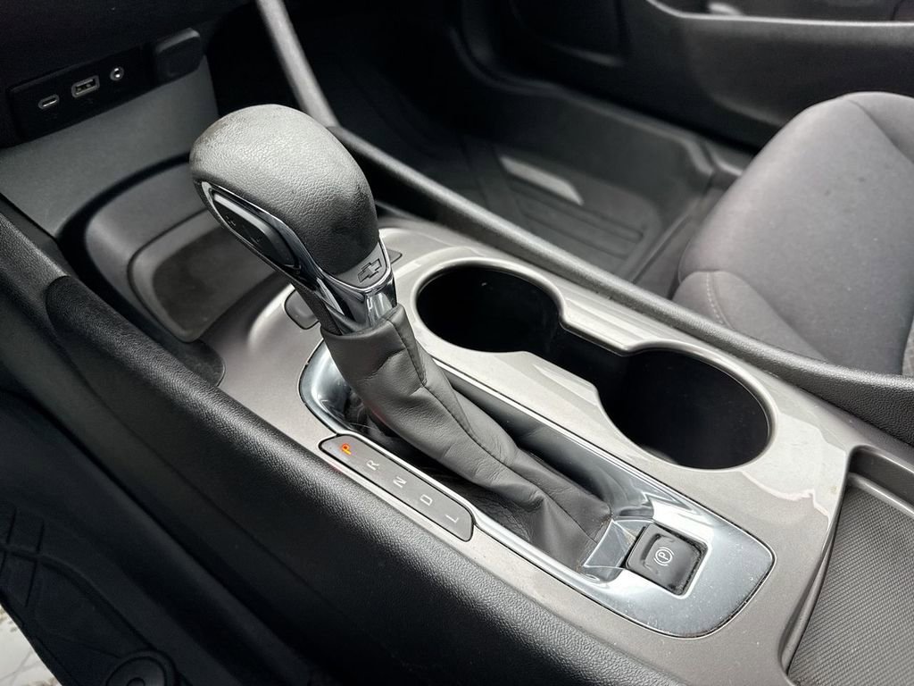 Used 2023 Chevrolet Malibu LS w/ LPO, Floor Liner Package FWD image 20