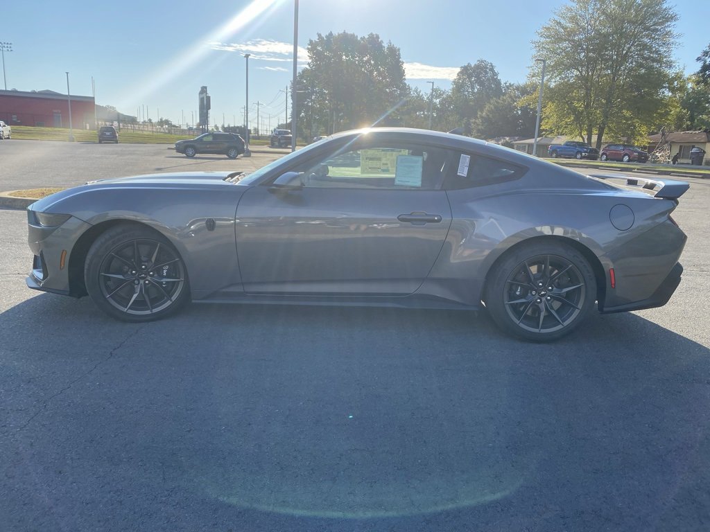 New 2025 Ford Mustang Dark Horse image 4