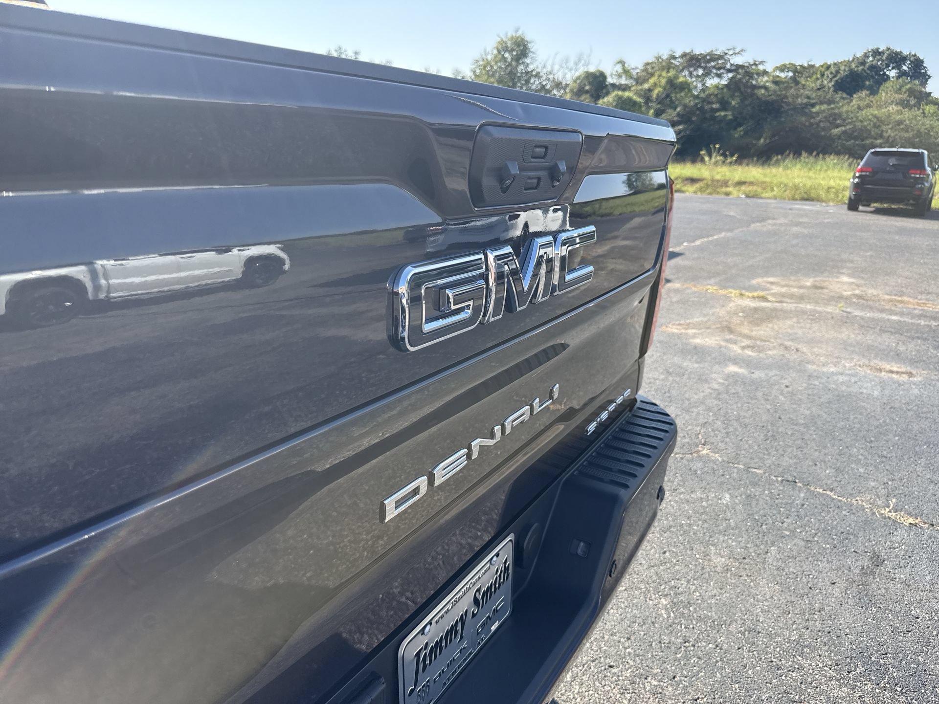 Certified 2025 GMC Sierra 2500 Denali Ultimate AWD/4WD image 38