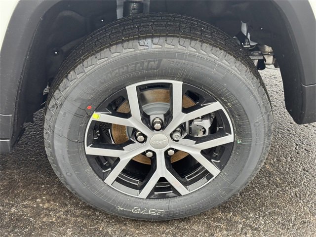 New 2025 Jeep Grand Cherokee Limited image 10