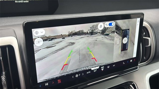 Used 2025 Ford Expedition Active image 19