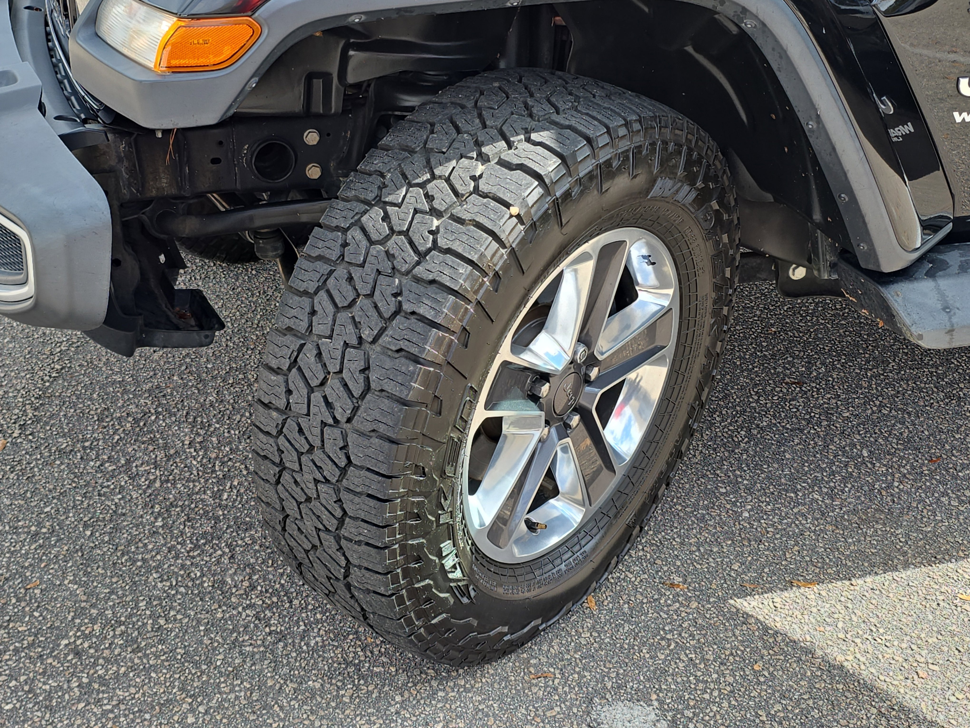 Used 2018 Jeep Wrangler Unlimited Sahara image 31