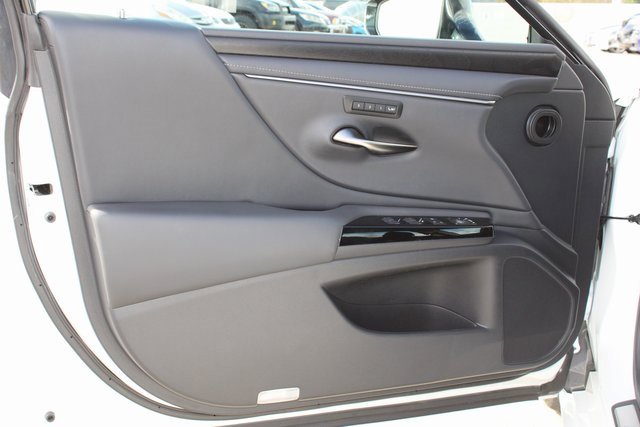 Certified 2024 Lexus ES 300h w/ Premium Package image 11