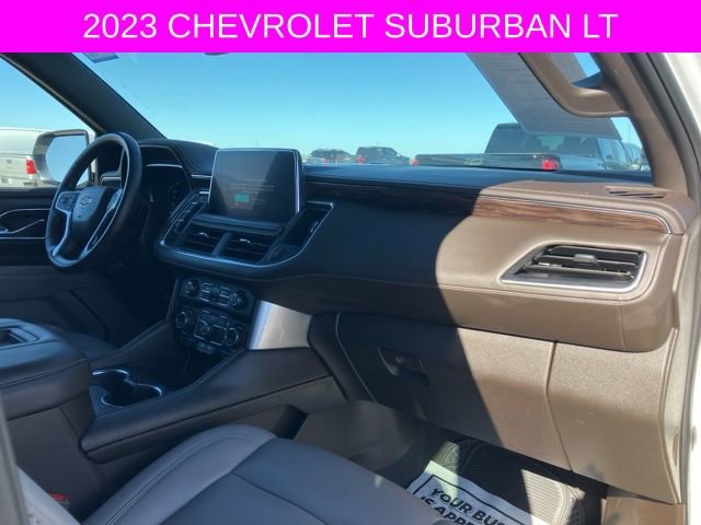 Used 2023 Chevrolet Suburban LT image 12