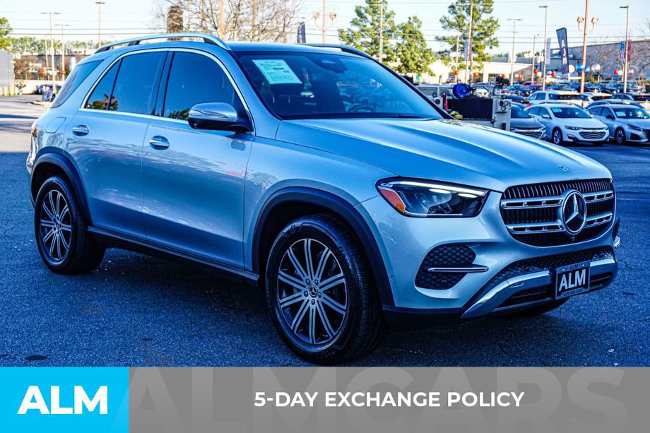 Used 2025 Mercedes-Benz GLE 450e 4MATIC image 4
