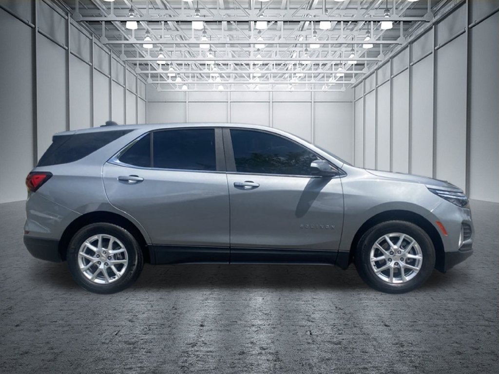 Used 2024 Chevrolet Equinox LT FWD image 4