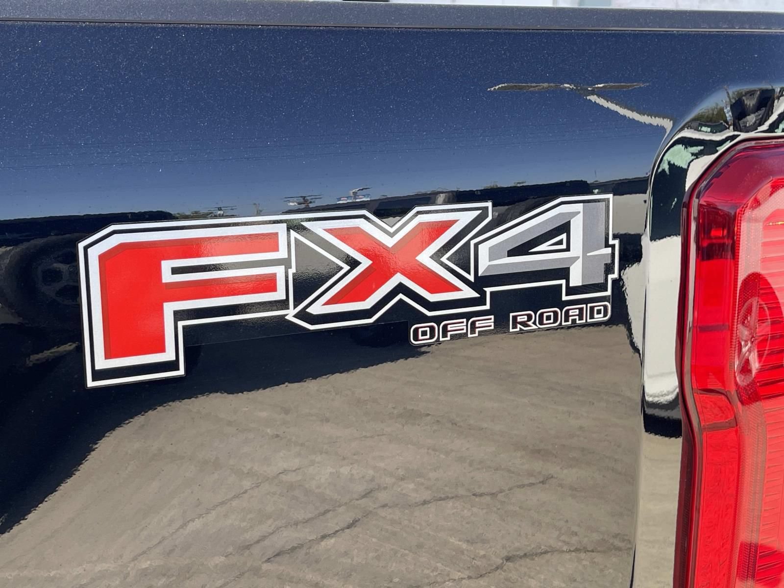 New 2026 Ford F250 XL w/ STX Appearance Package AWD/4WD image 7