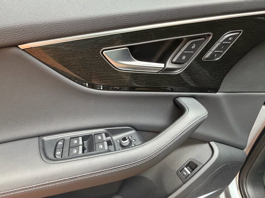 Used 2025 Audi Q7 2.0T Premium Plus w/ Premium Plus Package image 21