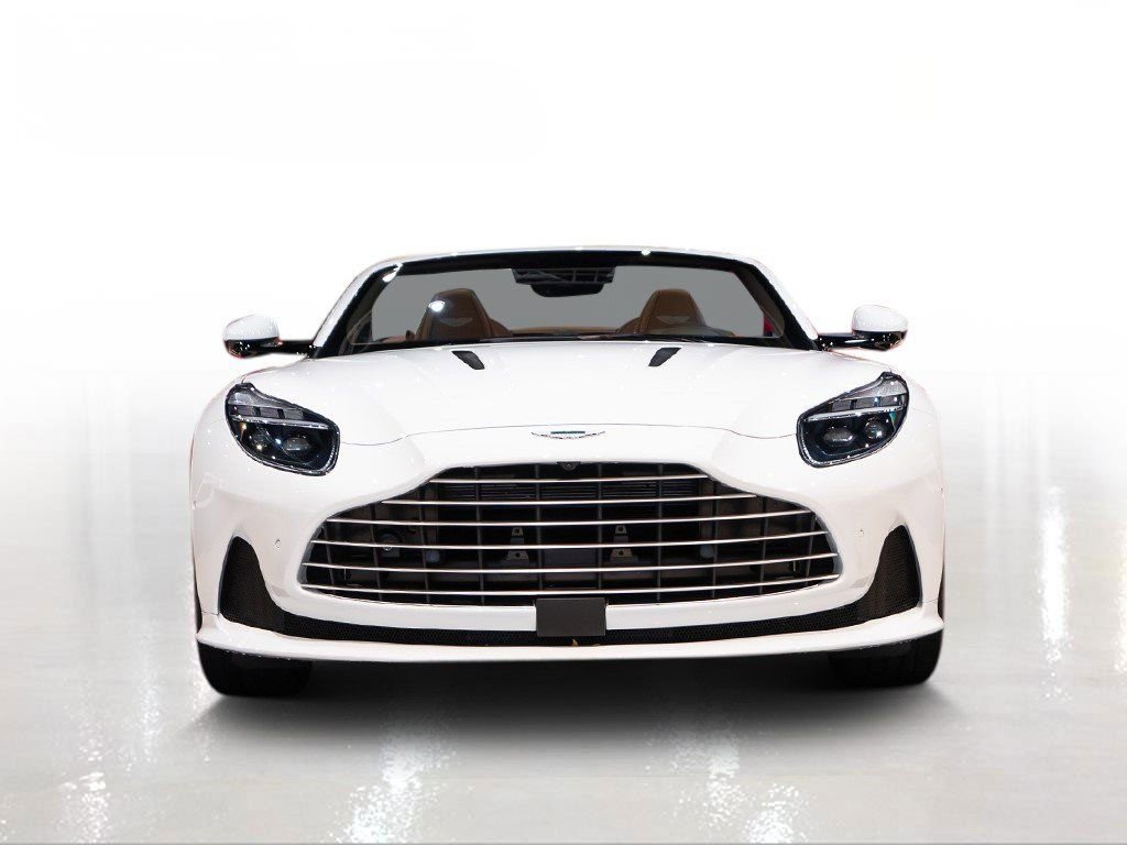 Used 2024 Aston Martin DB12 Convertible image 7