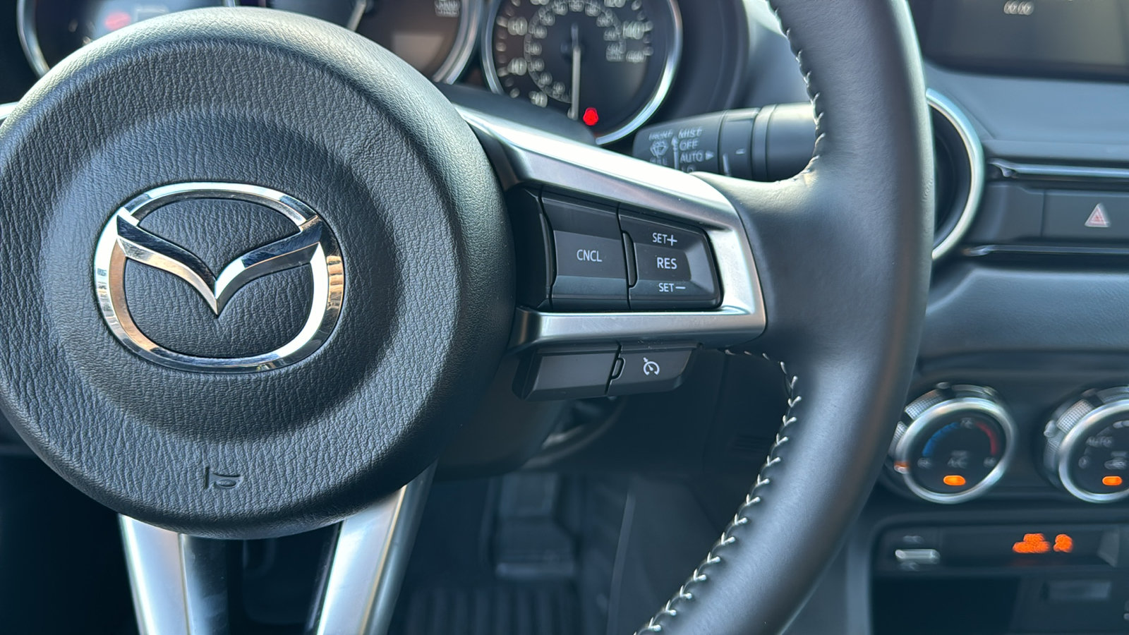 Certified 2025 MAZDA MX-5 Miata RF Grand Touring RWD image 26