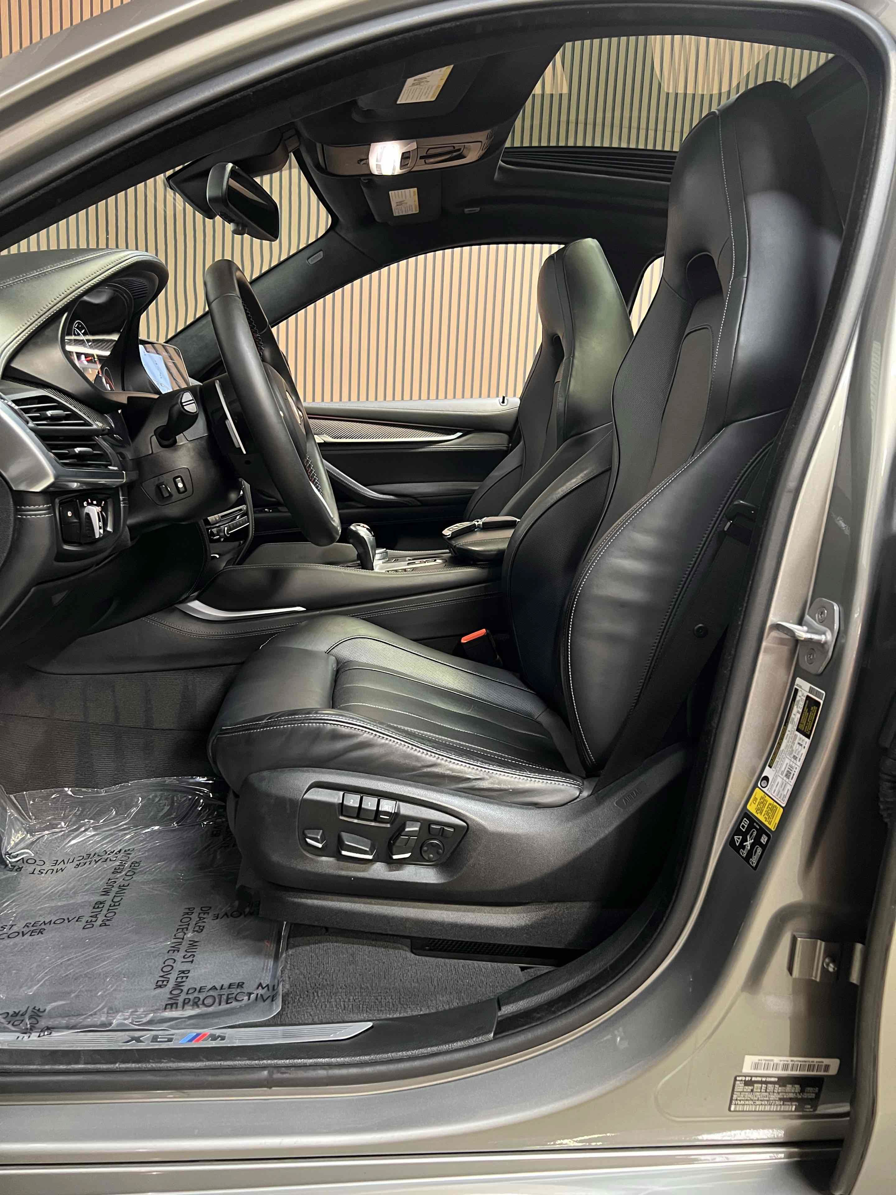 Used 2017 BMW X6 M AWD/4WD image 23