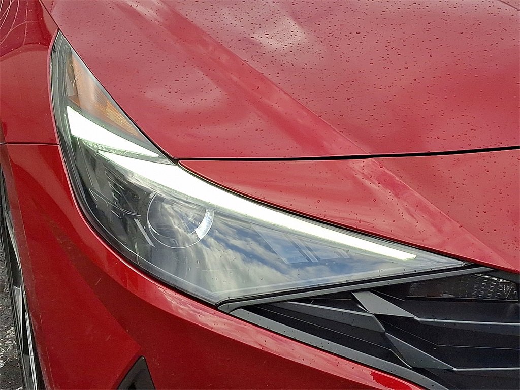 Used 2023 Hyundai Elantra SEL w/ Convenience Package image 12