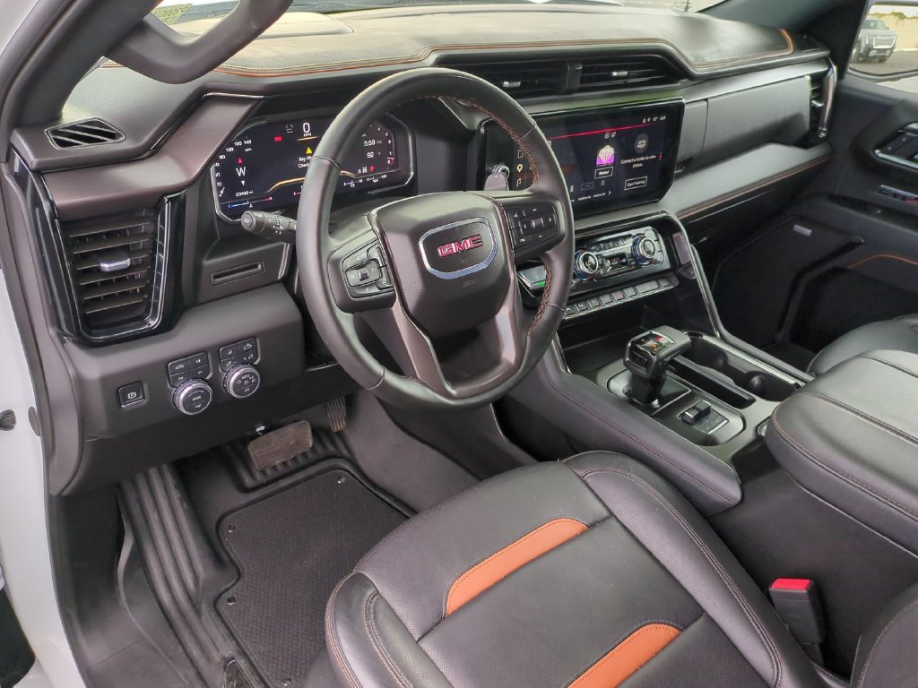 Used 2025 GMC Sierra 1500 AT4 AWD/4WD image 11