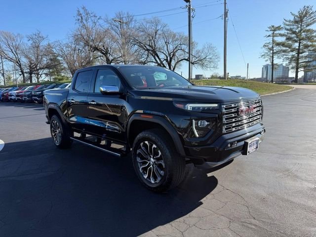 Used 2024 GMC Canyon Denali image 8