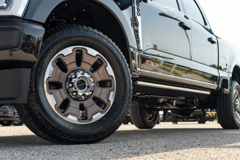 Used 2025 Ford F250 King Ranch image 2