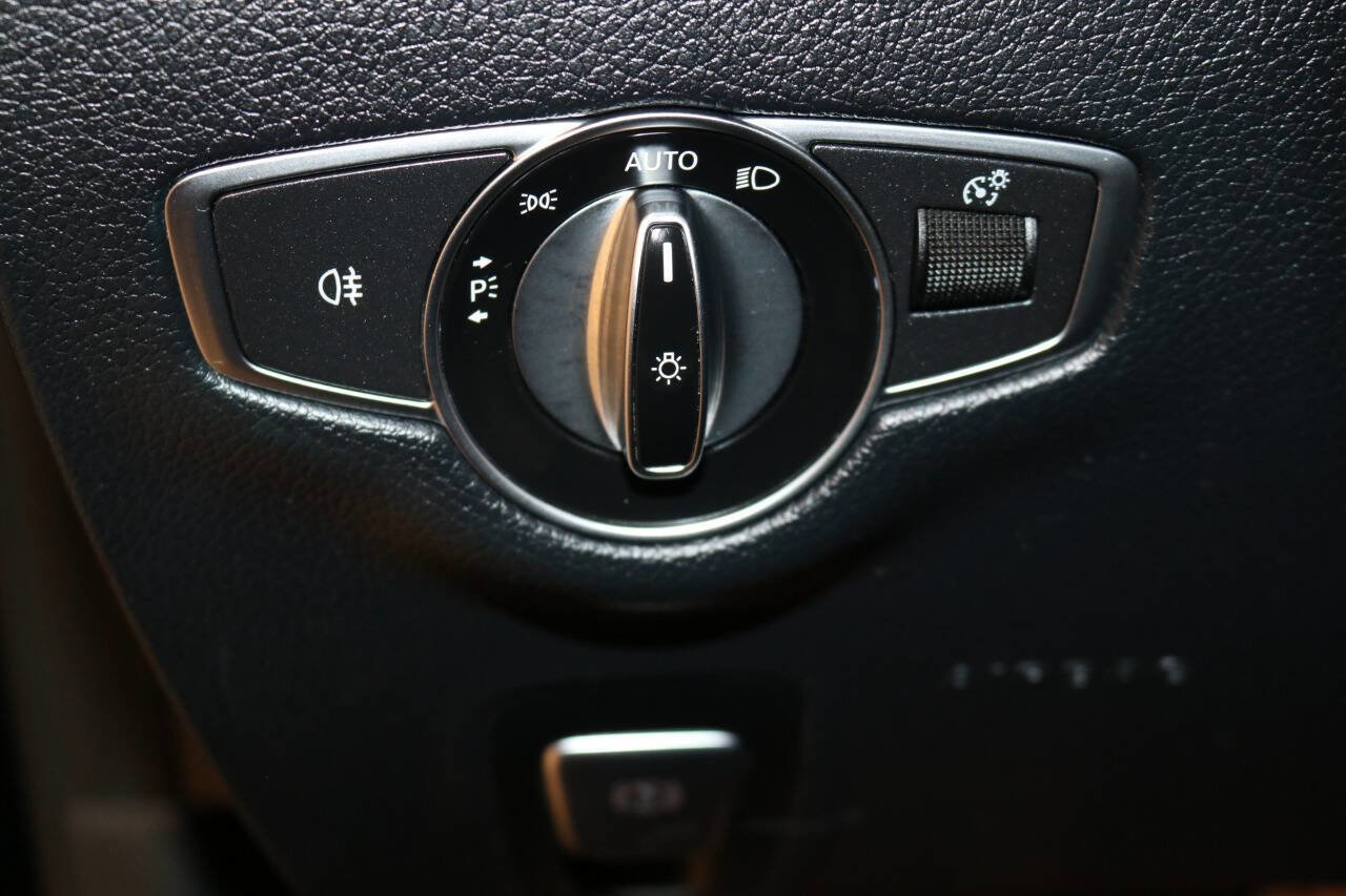 Used 2020 Mercedes-Benz E 350 Sedan image 60