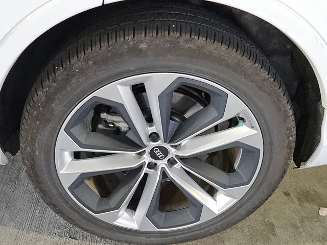 Used 2022 Audi Q7 3.0T Prestige AWD/4WD image 6