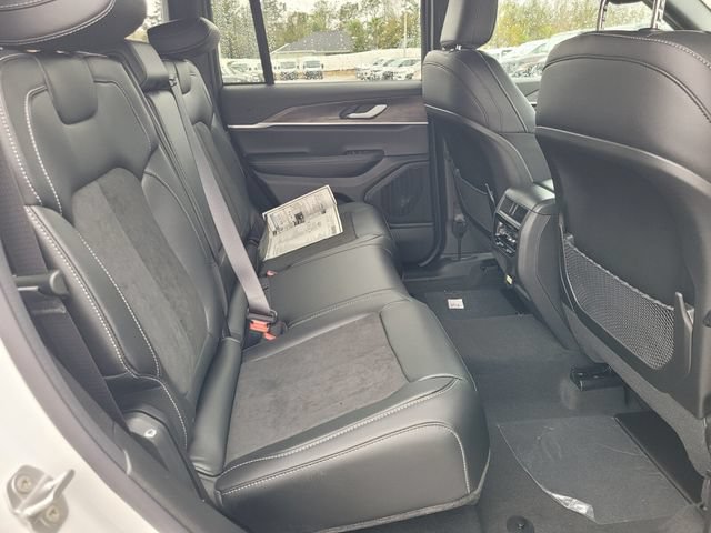 New 2026 Jeep Grand Cherokee Altitude RWD image 13