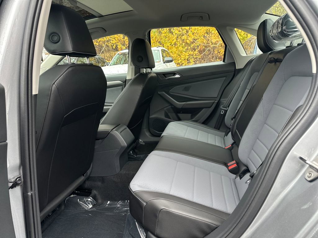 New 2026 Volkswagen Jetta SE image 14