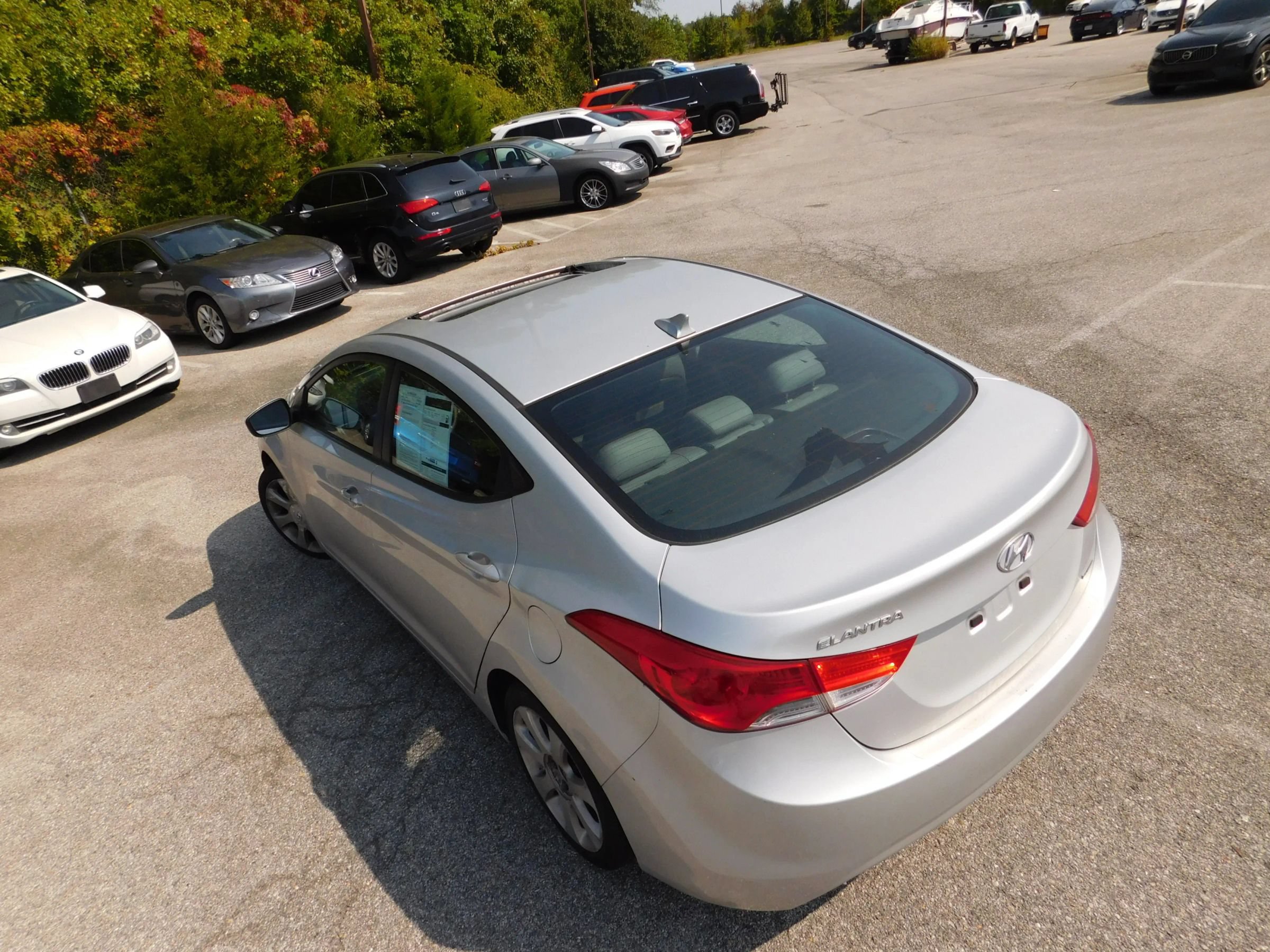 Used 2011 Hyundai Elantra Limited w/ Premium Pkg 5 FWD image 7