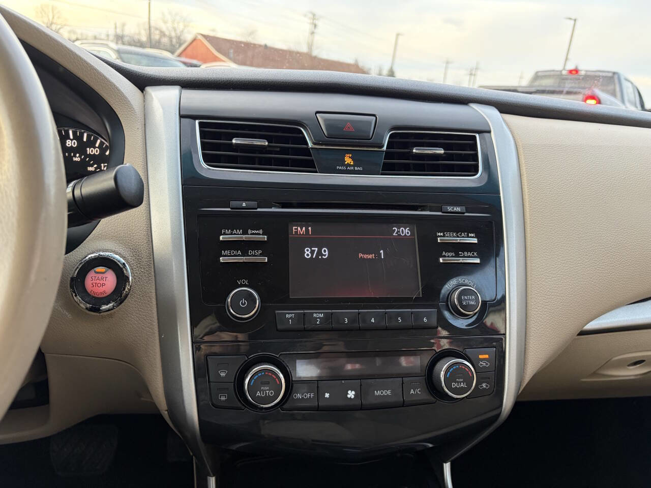 Used 2015 Nissan Altima 2.5 SV image 26