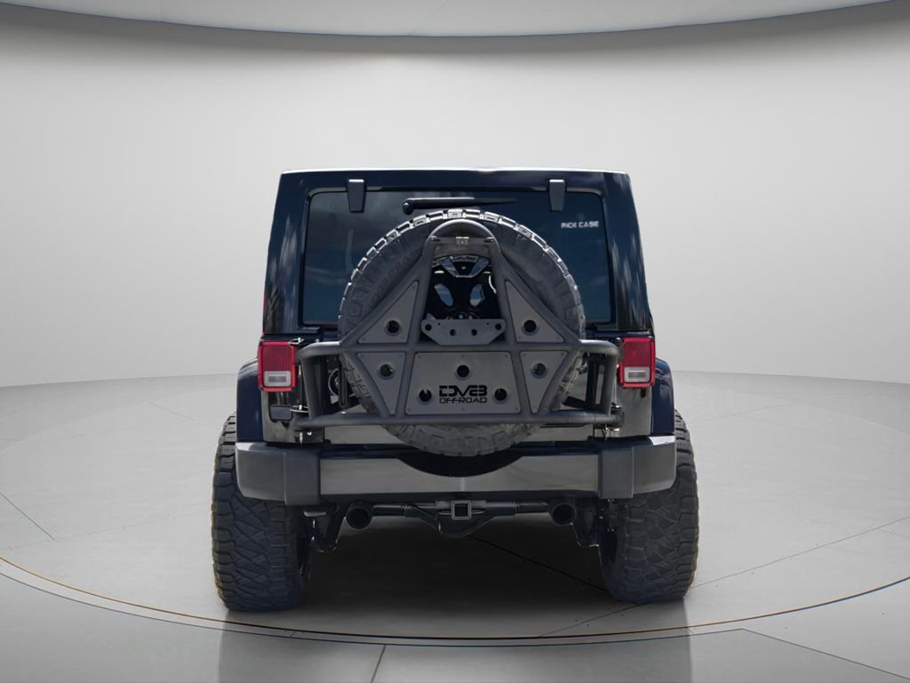 Used 2018 Jeep Wrangler Unlimited Sahara AWD/4WD image 6