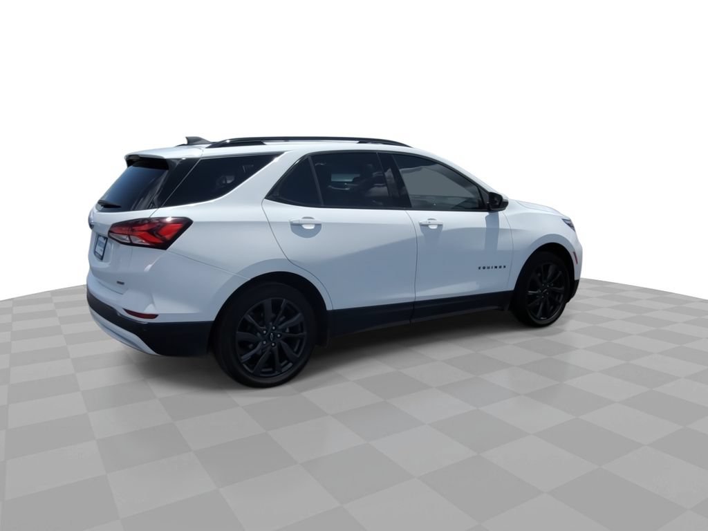 Certified 2022 Chevrolet Equinox RS w/ RS Leather Package FWD image 8