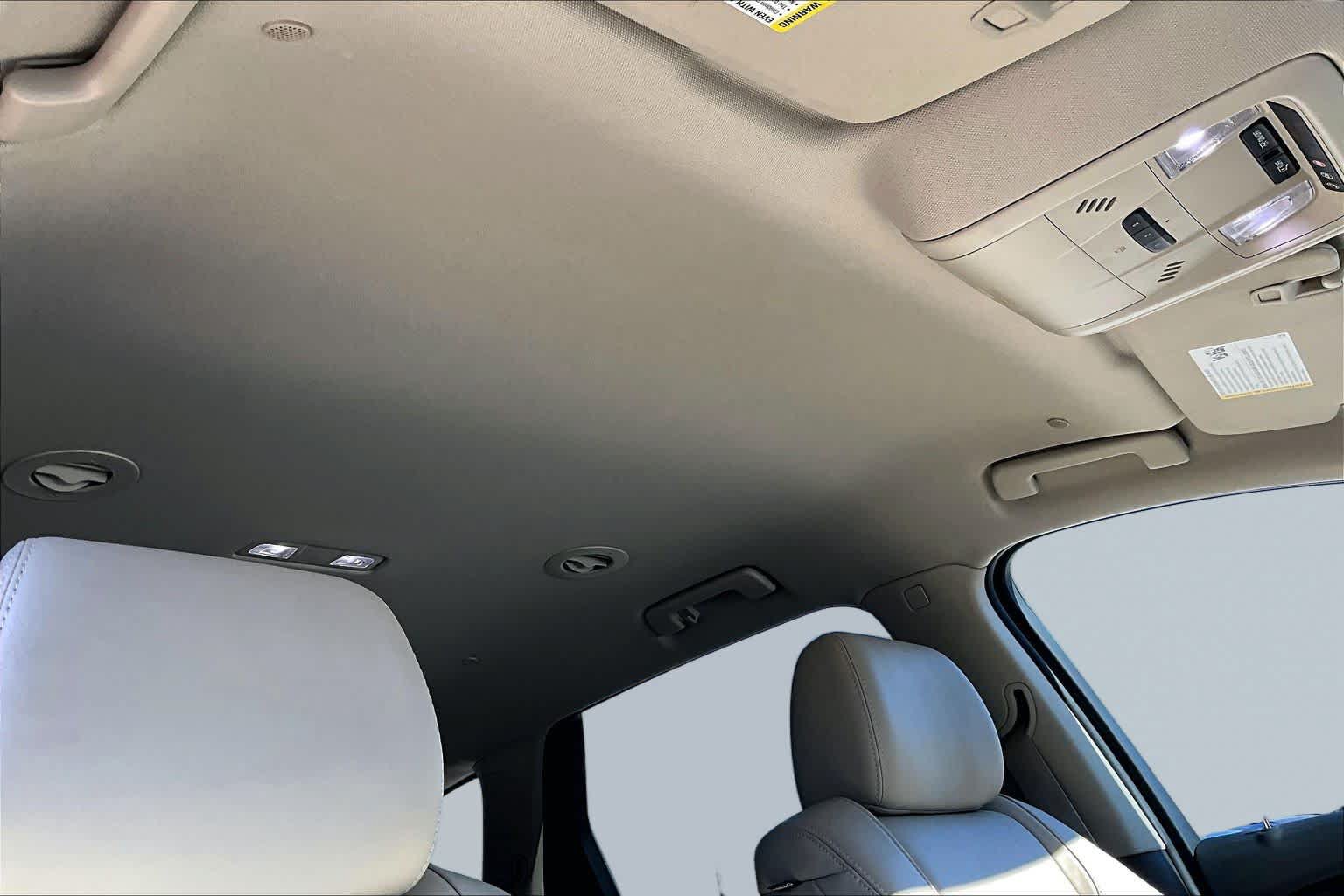 Used 2020 Buick Enclave Essence FWD image 13
