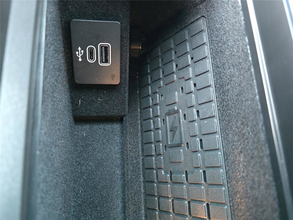 New 2026 Lincoln Navigator Black Label AWD/4WD image 22
