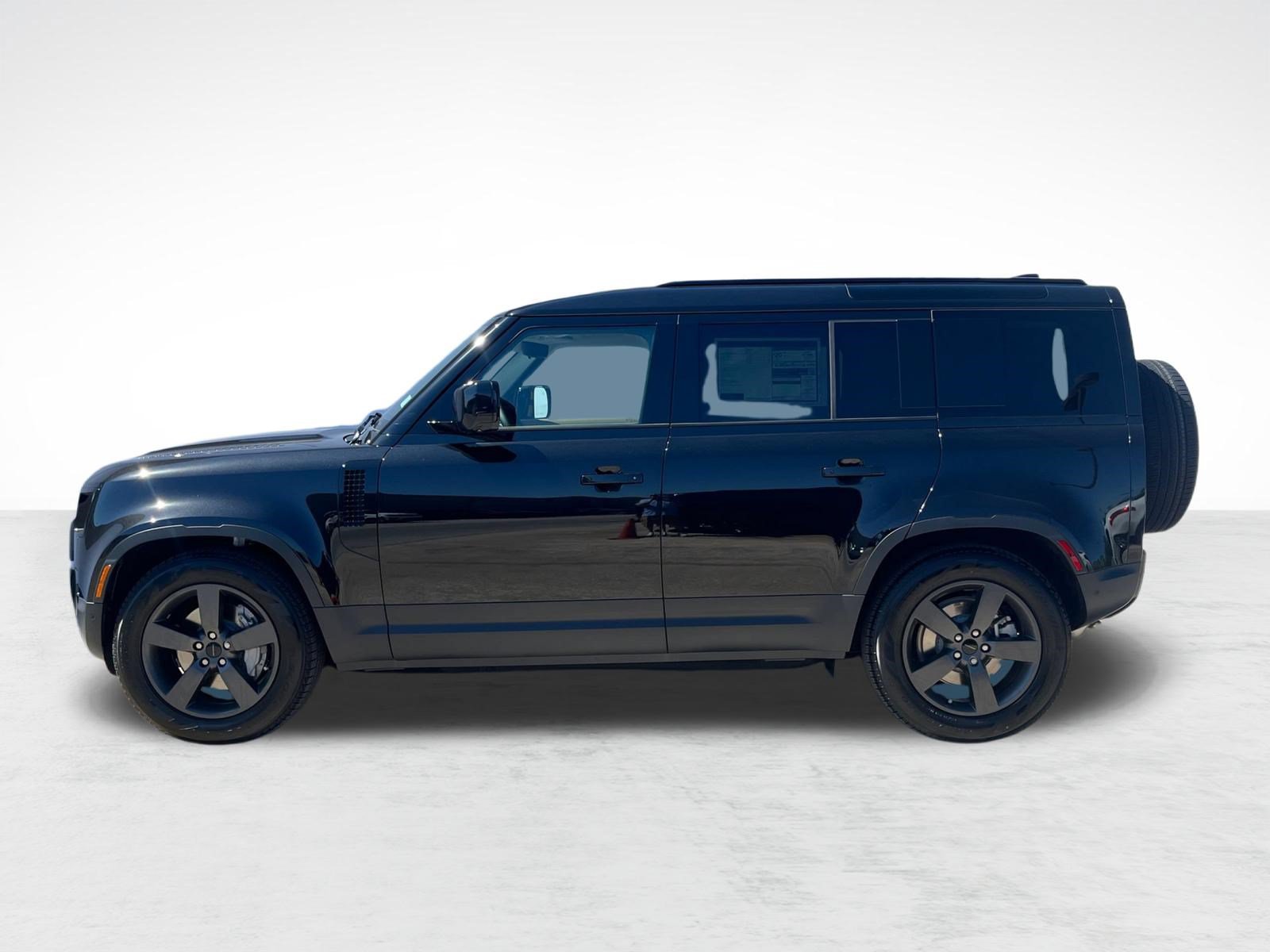 Used 2026 Land Rover Defender 110 S AWD/4WD image 2