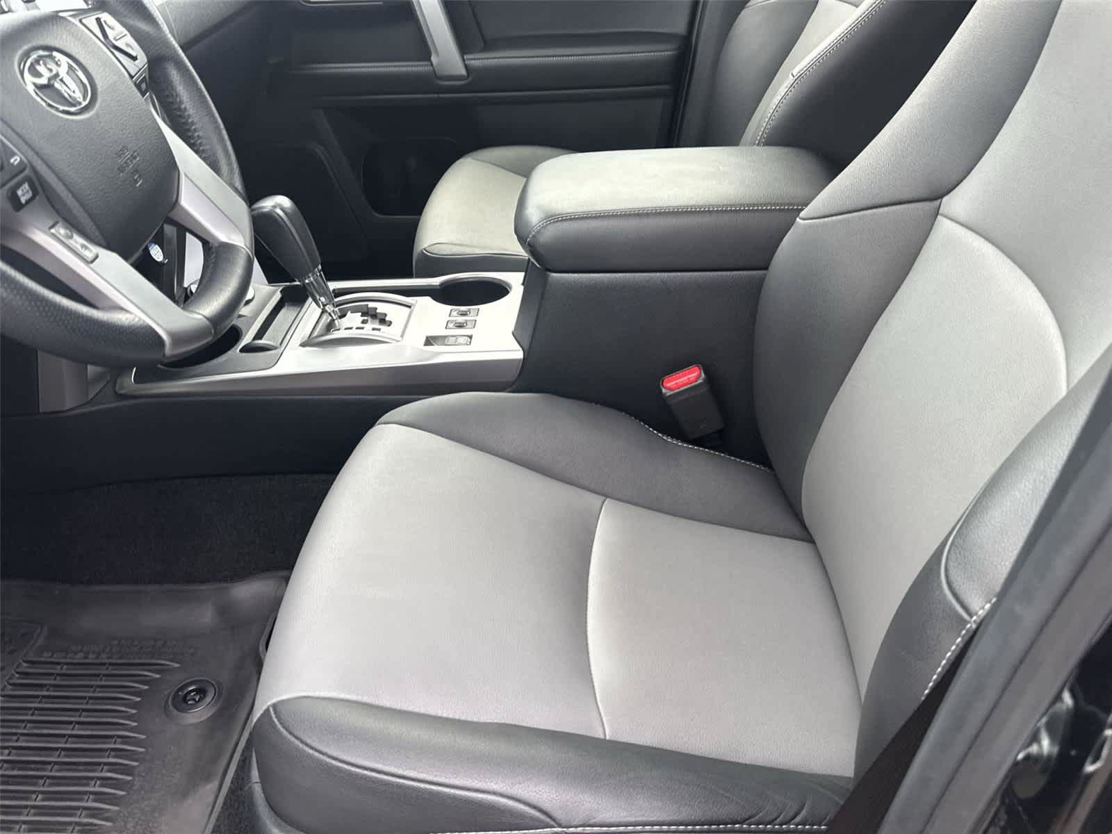 Used 2019 Toyota 4Runner SR5 Premium AWD/4WD image 13