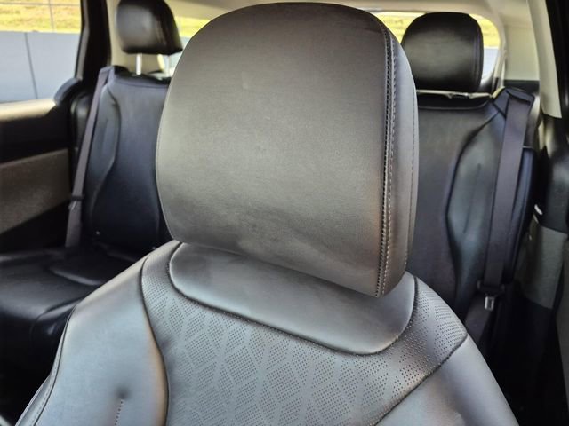 Used 2025 Kia Carnival image 20