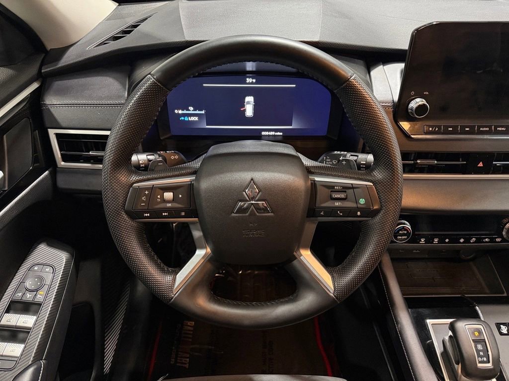 Used 2023 Mitsubishi Outlander SE image 26