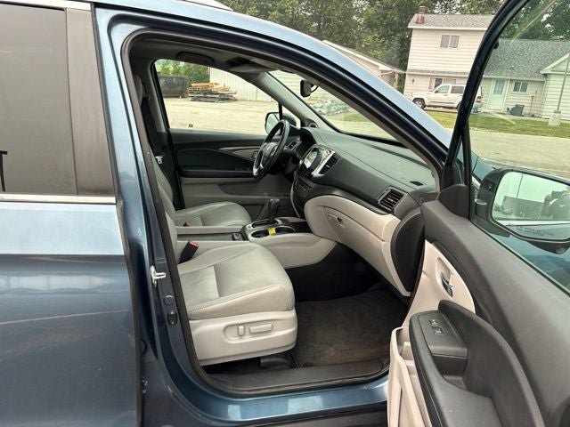 Used 2017 Honda Pilot EX-L image 4