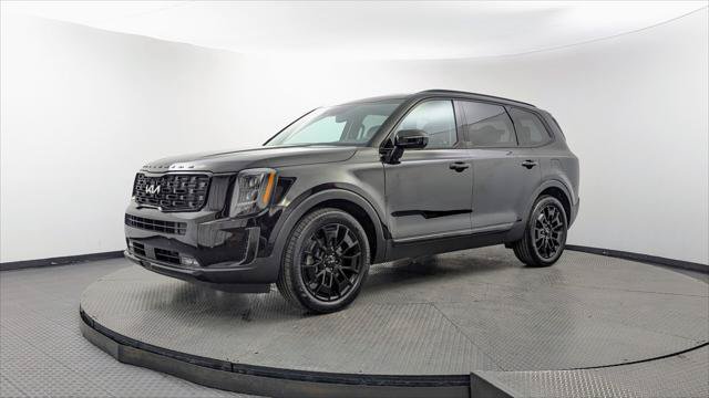 Used 2022 Kia Telluride SX w/ Nightfall Edition Package AWD/4WD image 2
