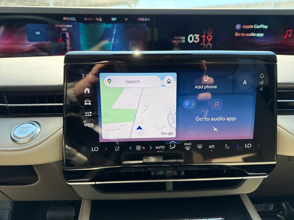 Used 2025 Lincoln Nautilus Premier image 24