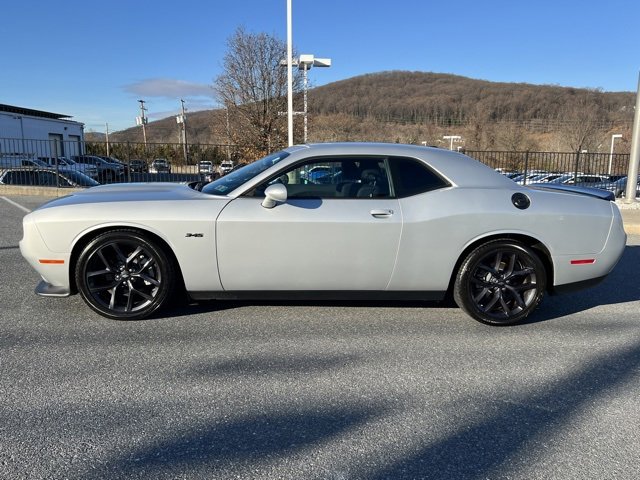 Used 2023 Dodge Challenger R/T w/ Blacktop Package image 11