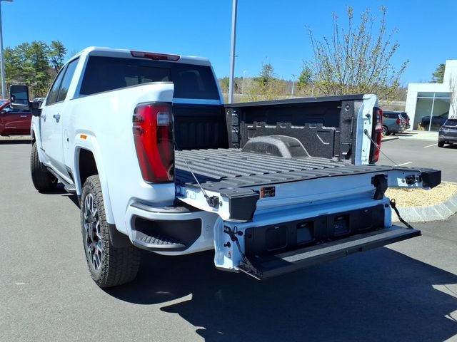 New 2026 GMC Sierra 2500 Denali Ultimate w/ LPO, Black Badging Package AWD/4WD image 10