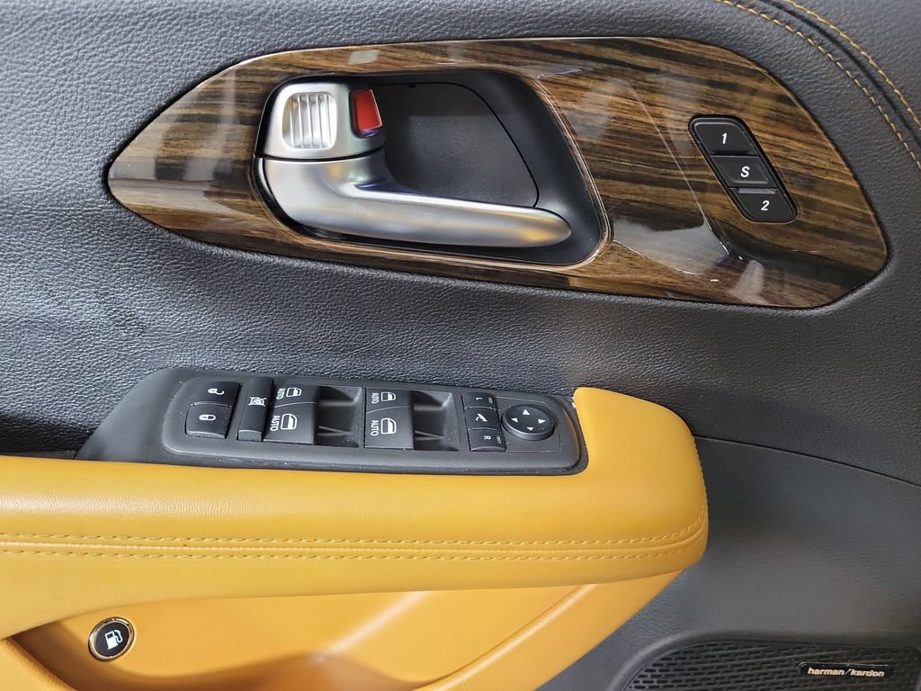Used 2022 Chrysler Pacifica Pinnacle FWD image 16
