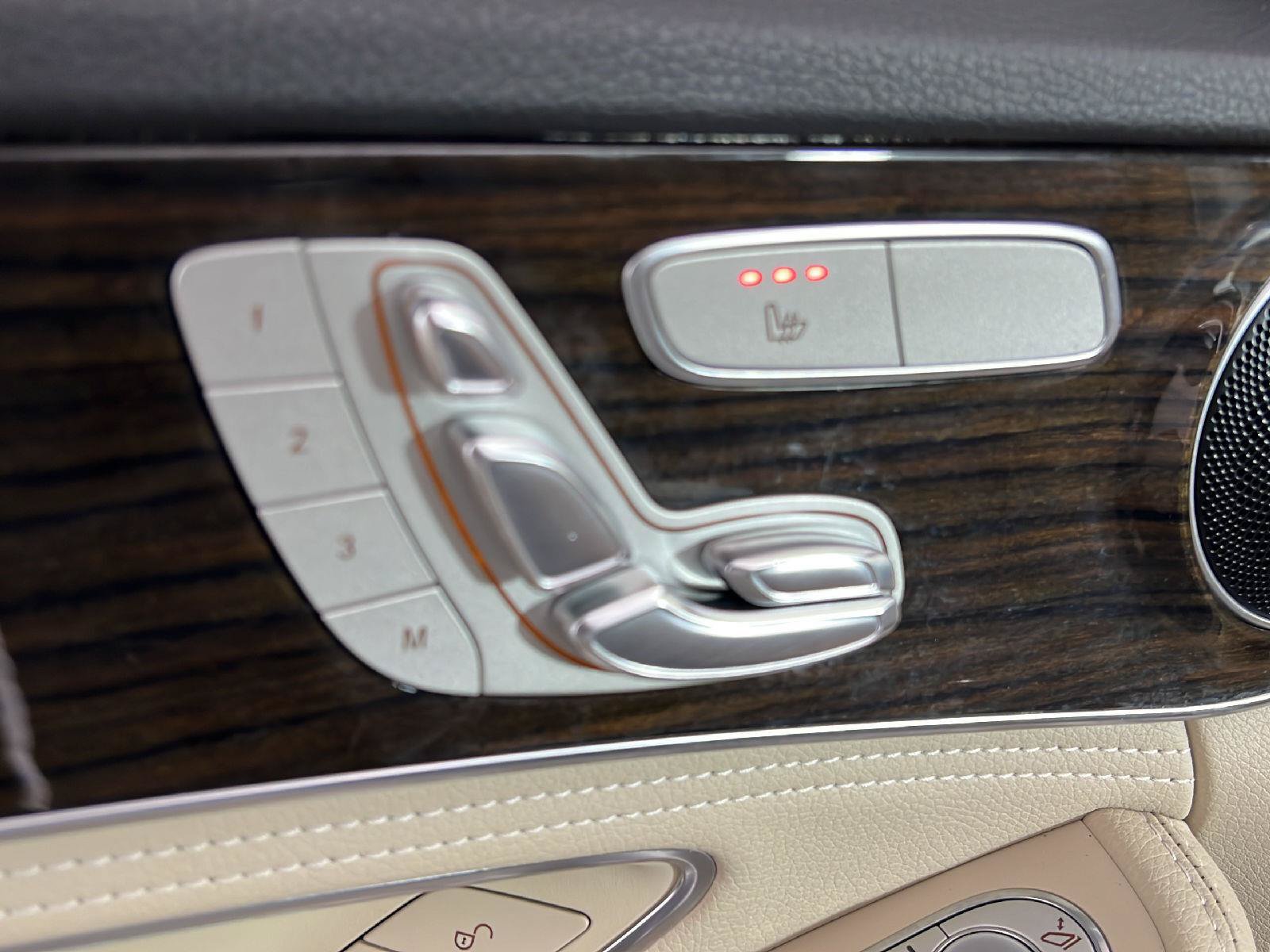 Used 2016 Mercedes-Benz C 300 4MATIC Sedan image 28