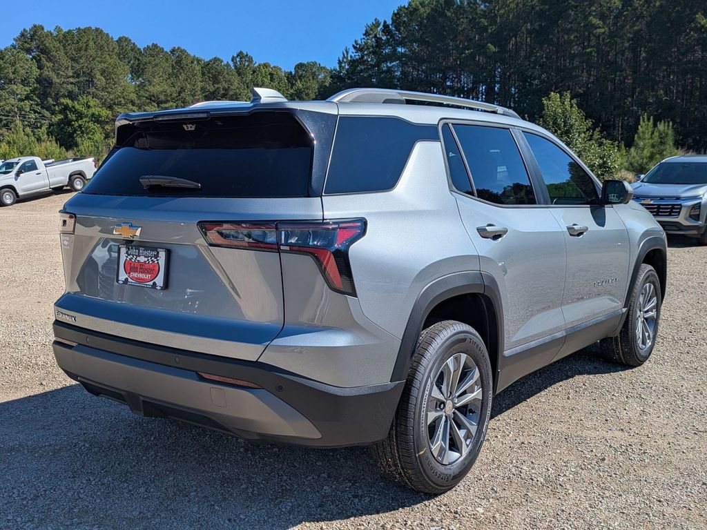 New 2026 Chevrolet Equinox LT w/ Safety and Technology Package FWD image 2