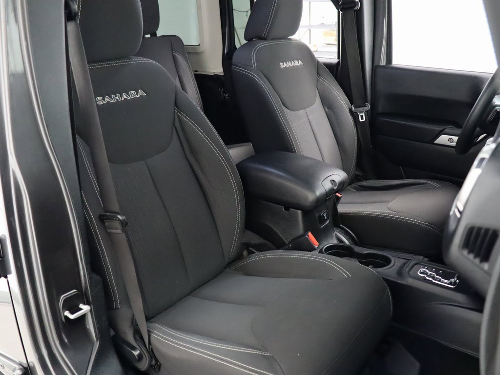 Used 2018 Jeep Wrangler Unlimited Sahara image 19